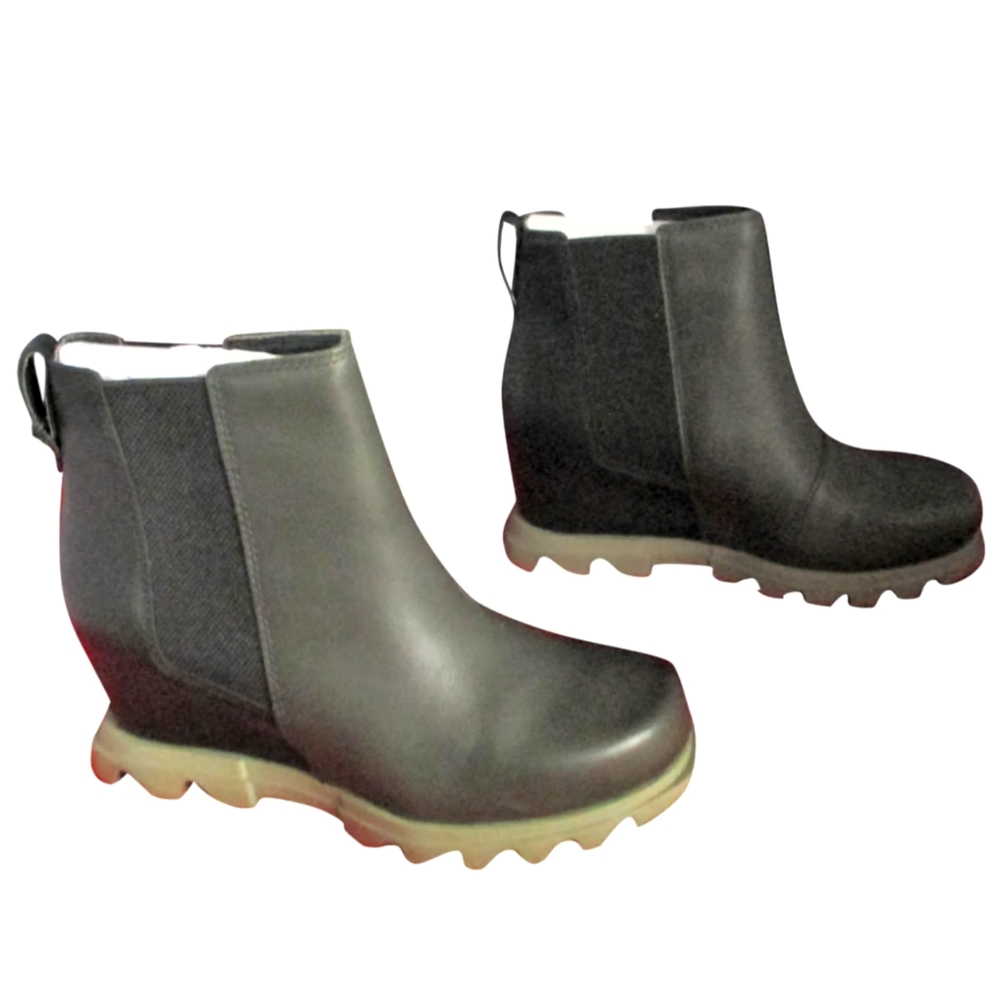 Sorel Joan of Artic lll Chelsea wedge Boot, Sage Moss 6.5